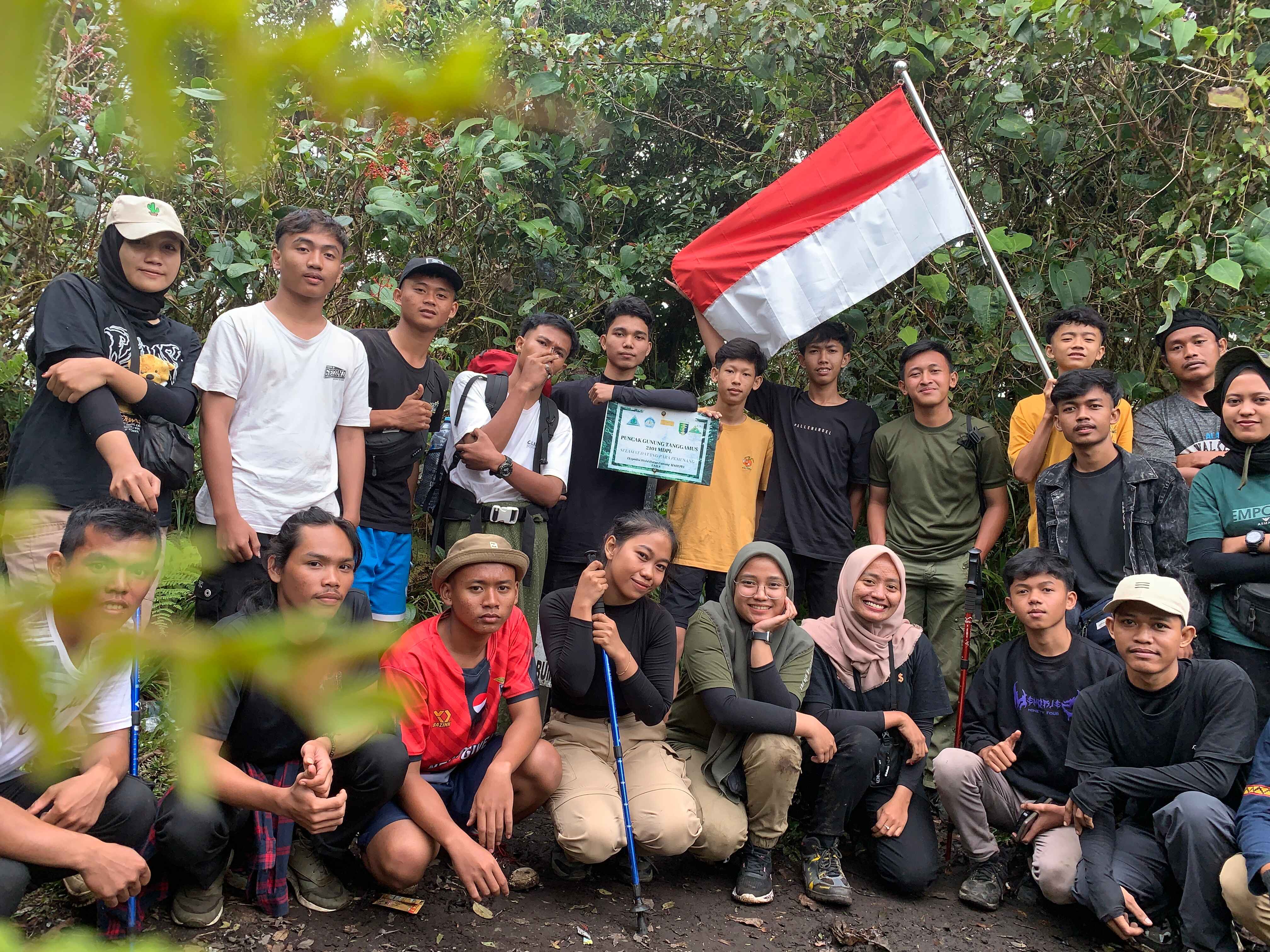 Weekend Naik Gunung? Ini Rekomendasi Gunung di Lampung yang Nggak Bikin Kapok