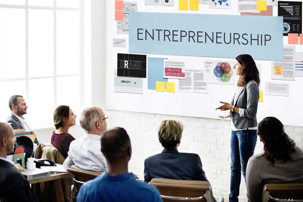 Anak Muda Wajib Melek Kewirausahaan