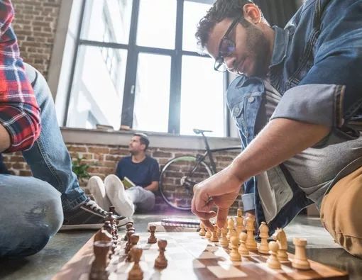 Main Catur yang Tidak Sehat Menurut Medis