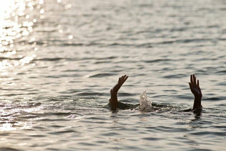 Warga Kelumbayan Tanggamus Lampung Hilang Saat Memancing Ikan, Diduga Jatuh Ke Laut 