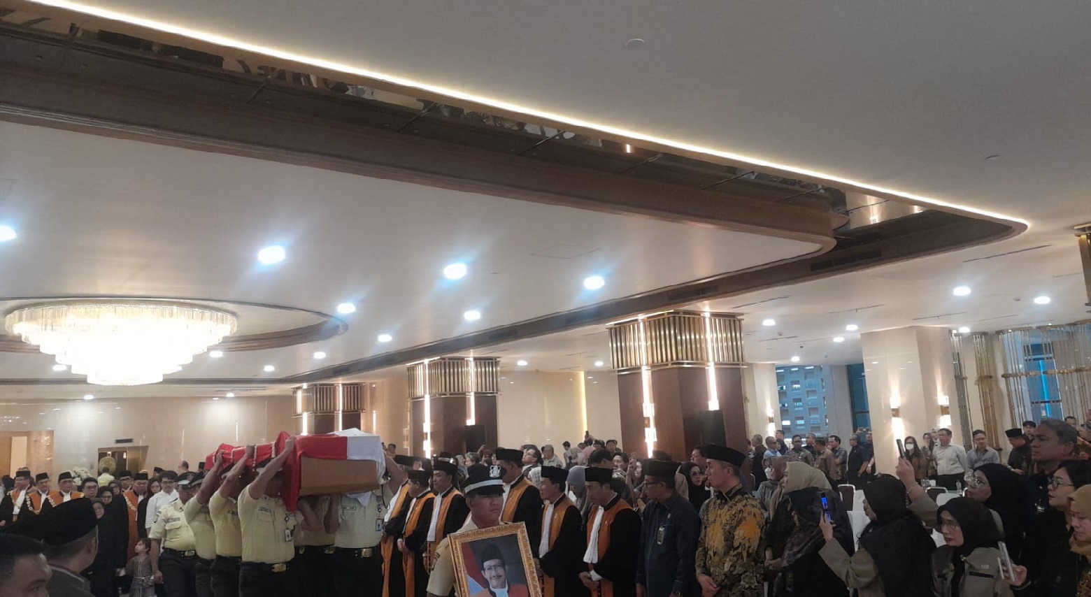 Pesan Ketua MA Saat Penghormatan Terakhir untuk Hakim Agung Haswandi