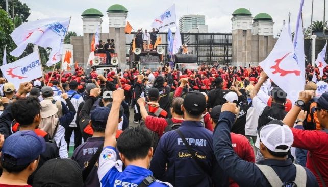Buruh Tunda Demo Menyusul Penundaan Pengumuman Upah Minimum 2026