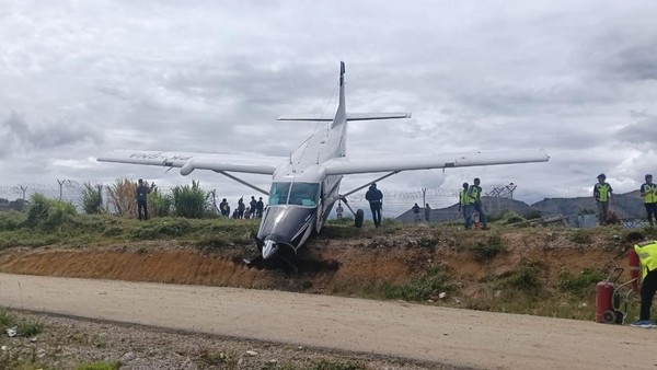 Pesawat Smart Air Jenis Caravan C208 Tergelincir di Tiom, Papua Pegunungan