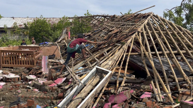 Diterjang Puting Beliung, Begini Nasib Ratusan Rumah di Indramayu