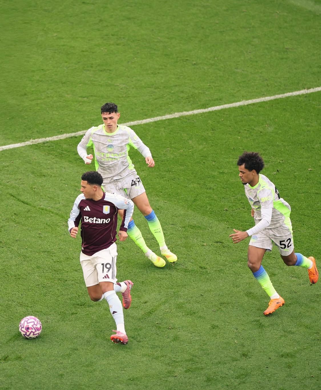 Aston Villa Tumbangkan Manchester City 1–0: Matty Cash Jadi Pahlawan di Villa Park