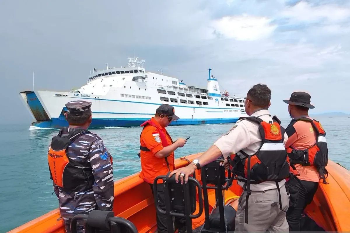 KMP SMS Sagita Kandas, Petugas Evakuasi Kapal ke Pelabuhan Bakauheni