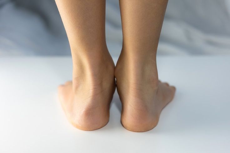 Sama-Sama Pakai Sepatu Seharian, Kenapa Bau Kaki Tiap Orang Berbeda?