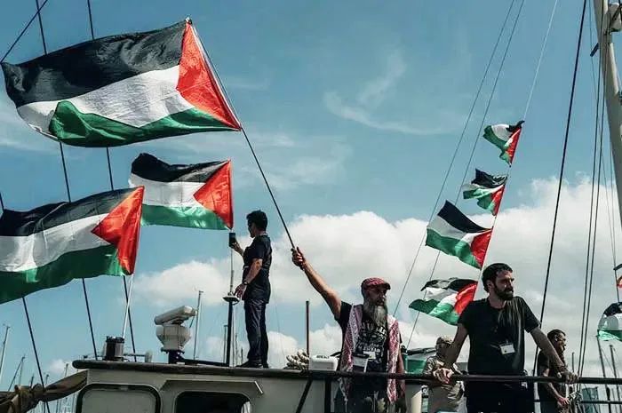 Kapal Bantuan Global Sumud Flotilla Dihadang Israel Hingga Aktivis Dunia Ditahan