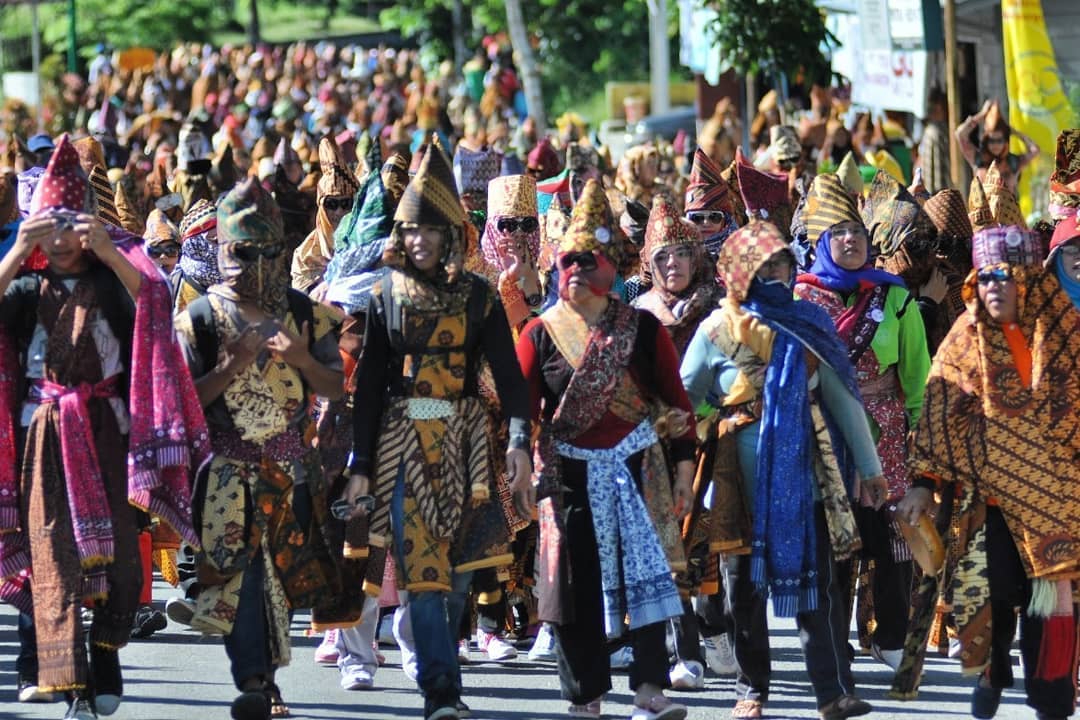 Sekura Tradisi Topeng Khas Lampung dalam Perayaan Budaya 