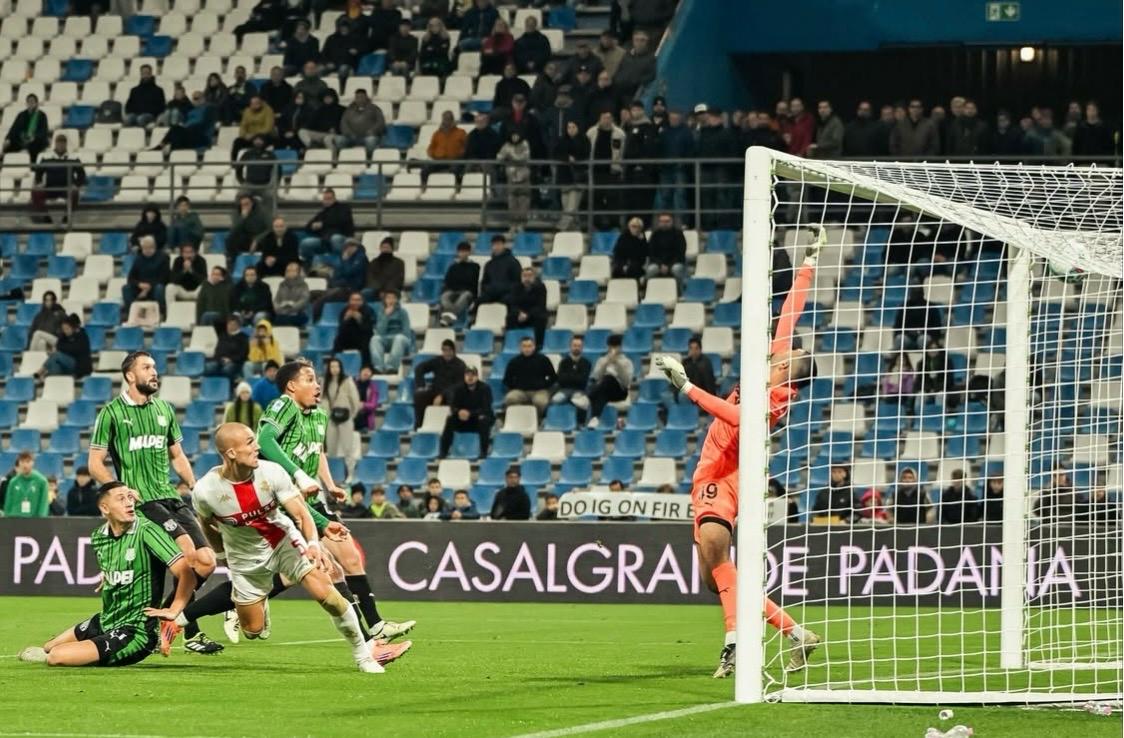 Genoa Tumbangkan Sassuolo 2-1 di Stadion Mapei, Gol Telat Ostigard Jadi Pembeda