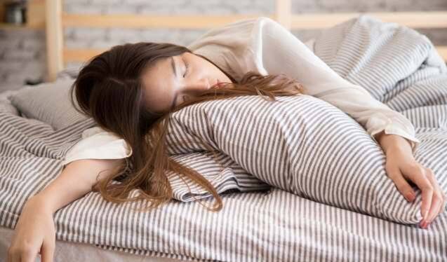 Tips Ampuh Hindari Begadang: Lakukan Rutinitas Ini Sebelum Tidur