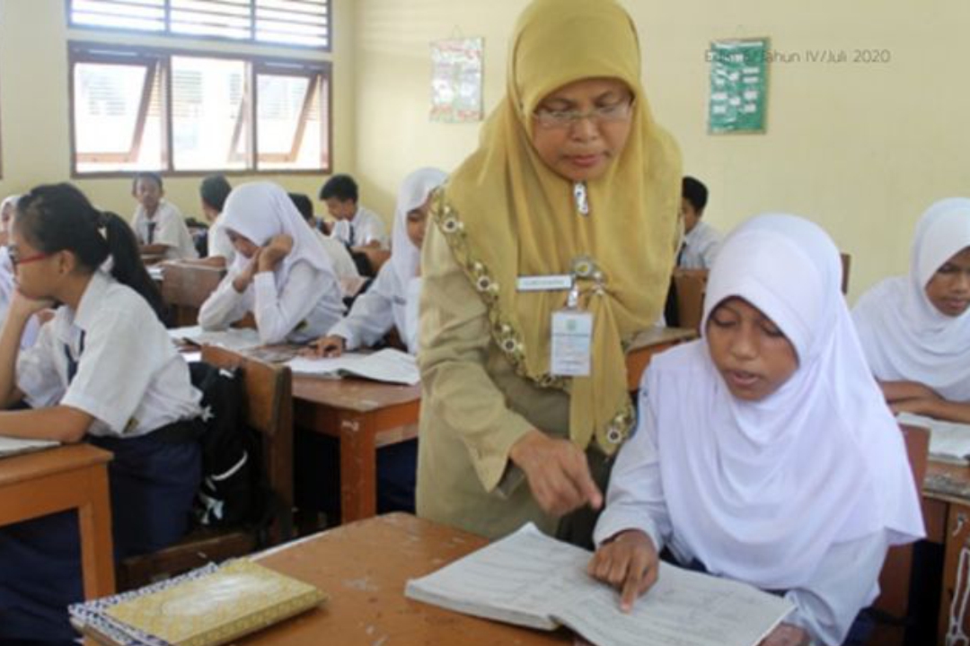 Pahlawan Tanpa Tanda Jasa: Merayakan Dedikasi Guru di Hari Guru Nasional