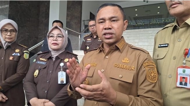 Gubernur Riau Abdul Wahid Terjaring OTT, KPK Ungkap Modus 'Jatah Preman' dari Dinas PUPR