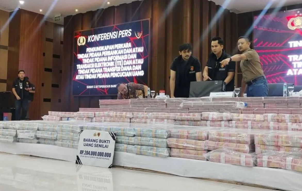 Sindikat Bobol Rekening Dormant Rp204 Miliar Terungkap, Dua Tersangka Terkait Kasus Pembunuhan Kacab Bank