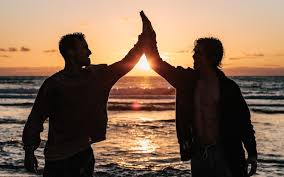 Cara Mengenali Sahabat Sejati di Tengah Banyak Teman