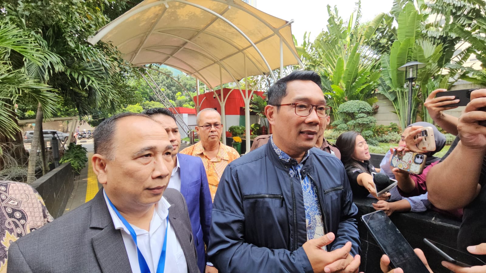 Ridwan Kamil Akui Beri Uang Pribadi ke Lisa Mariana, Tegaskan Bukan Terkait Kasus Iklan Bank BJB