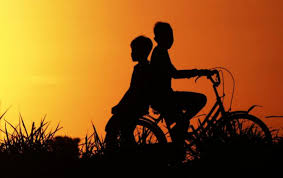 Mengapa Teman Rasa Keluarga Bisa Bikin Sahabatmu Makin Lengket ?, Ini Jawabannya!