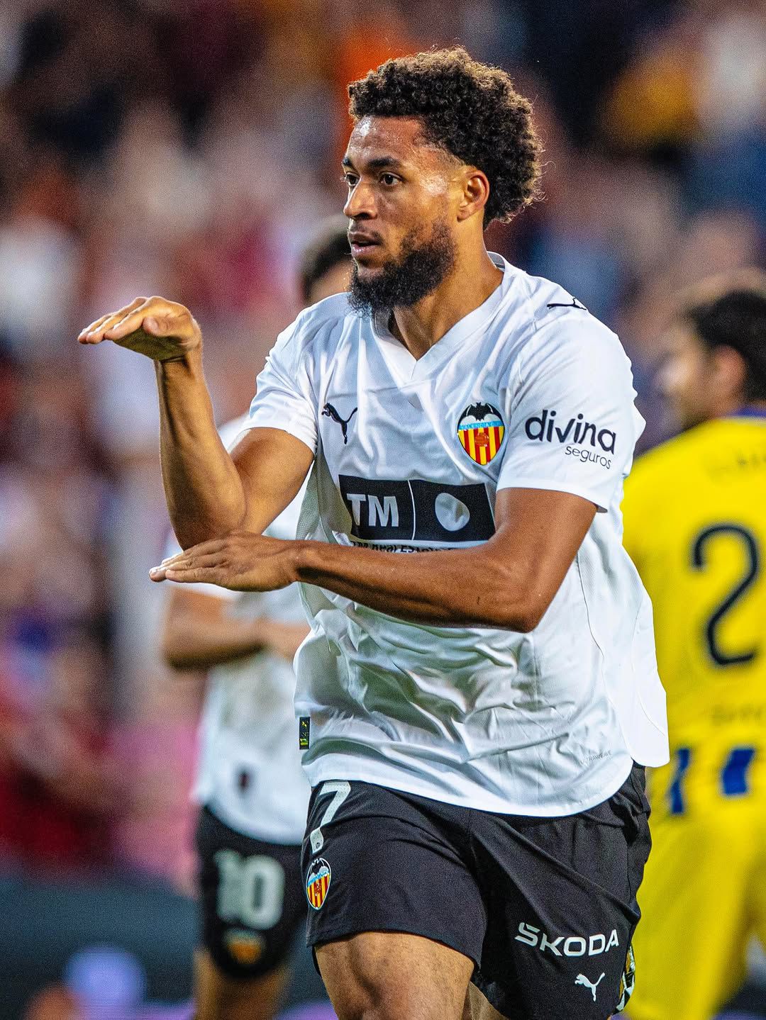 Real Oviedo Bungkam Valencia 2-1 Lewat Comeback Dramatis di Mestalla