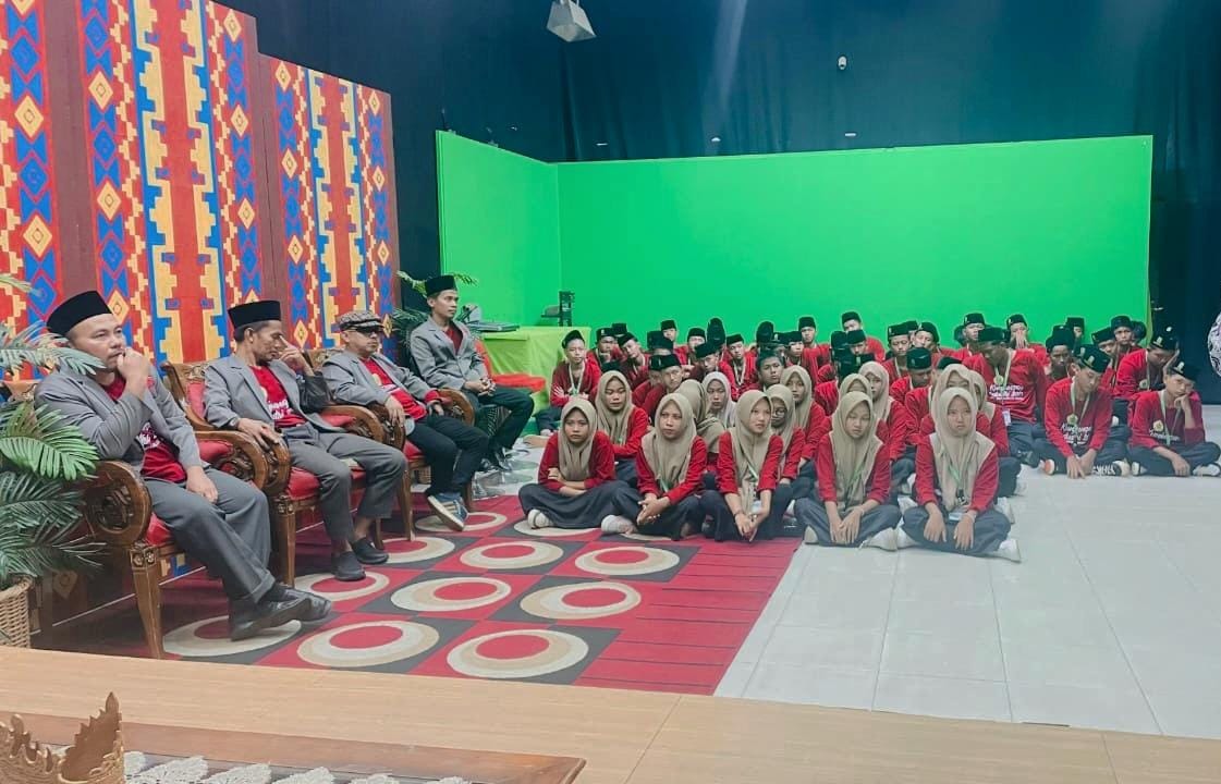 Dari Kunjungan ke Graha Pena,Bukan Sekadar Siap Kerja! SMK Minhadlul Ulum Pesawaran Cetak Generasi Berkualitas