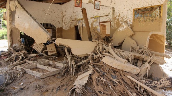 Pemerintah Siapkan Huntara bagi Korban Banjir Sumatera, Target Rampung Enam Bulan