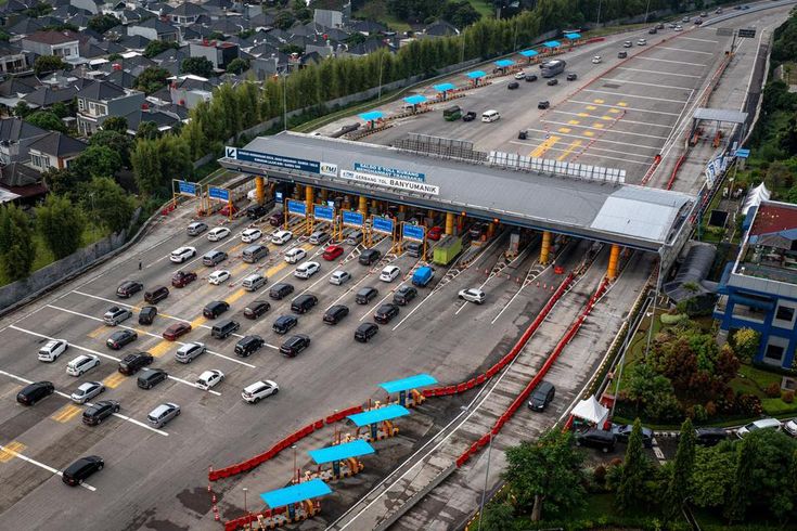 Menteri PU: Diskon Tarif Tol untuk Libur Natal dan Tahun Baru 2025 Siap Dibahas
