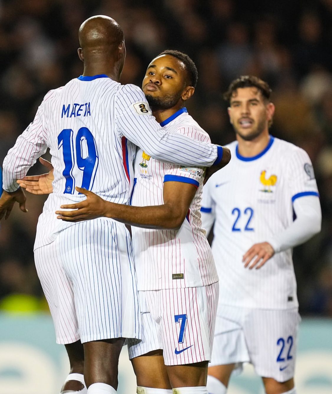 “Kecolongan Dramatis! Kiper Azerbaijan Bunuh Diri, Prancis Tak Perlu Mbappé untuk Menang 3–1”