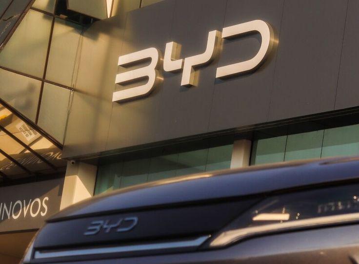 BYD Atto 8 Resmi Meluncur, SUV Hybrid Premium yang Siap Masuk Pasar Global