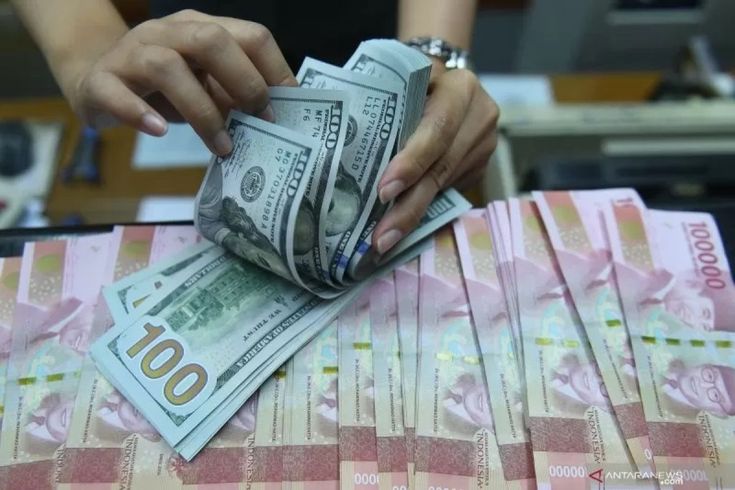 Nilai Tukar Rupiah dan Mata Uang Asia Tertekan Usai Trump Umumkan Tarif 100% ke Produk China