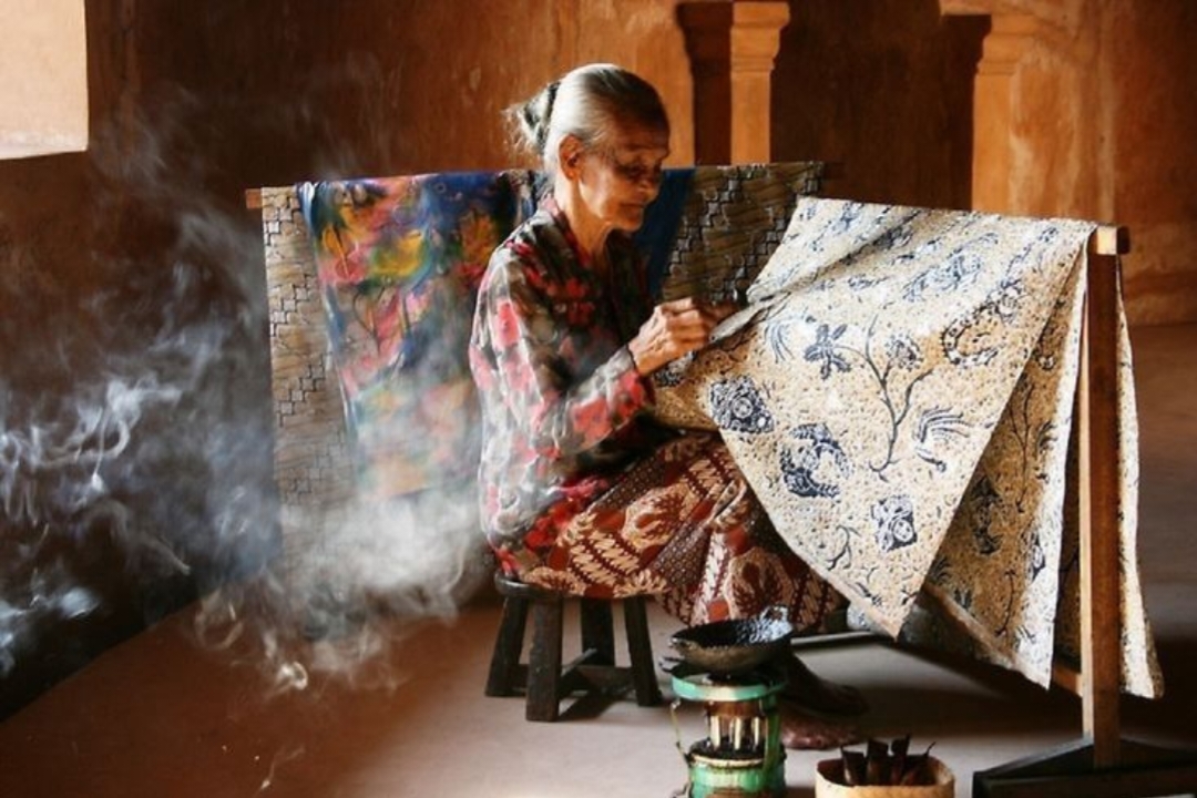 Seni Batik Indonesia: Lebih dari Sekadar Motif, Sebuah Identitas Budaya