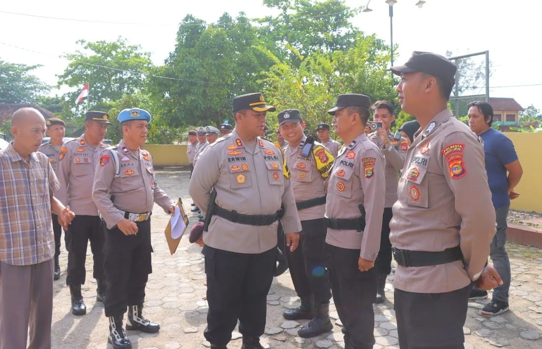 Tekankan Netralitas Polri pada Pilkada, Waka Polresta Bandar Lampung Sidak Polsek Teluk Betung Timur.