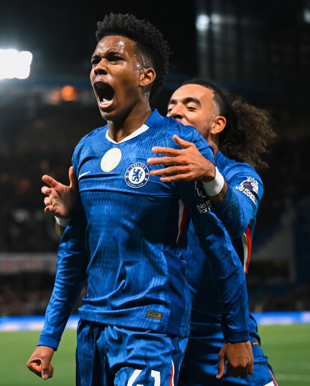 Gol Ajaib Estevão di Menit 90+5! Chelsea Tumbangkan Liverpool, Arsenal Naik ke Puncak Klasemen