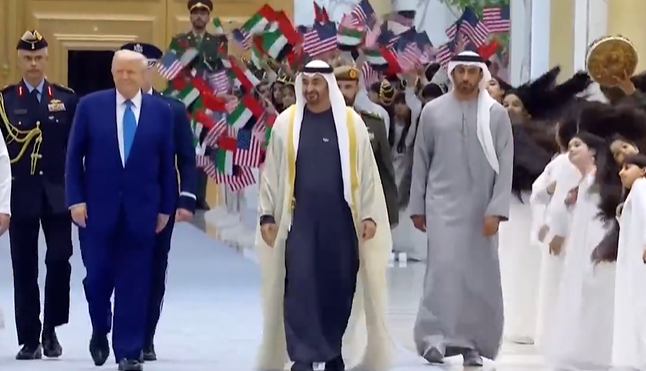 Tiba di UEA, Trump Disambut Kibasan Rambut Perempuan, Ini Poin Penting Lawatannya ke Timur Tengah