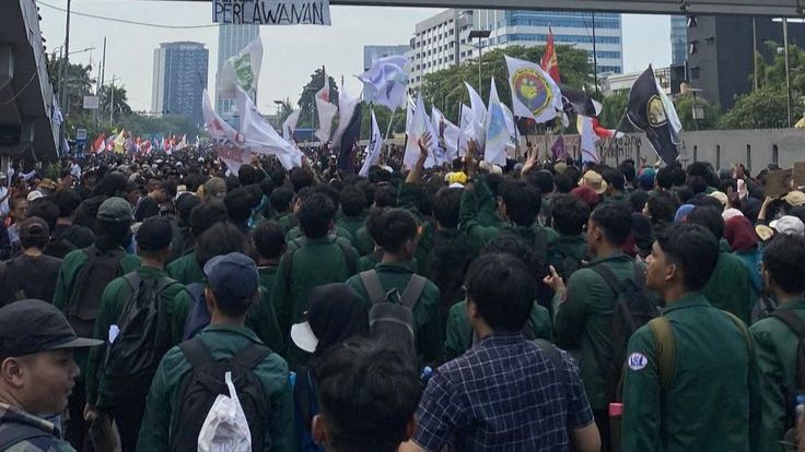 Daftar Perlengkapan Wajib Dibawa Saat Demo untuk Keamanan Diri 