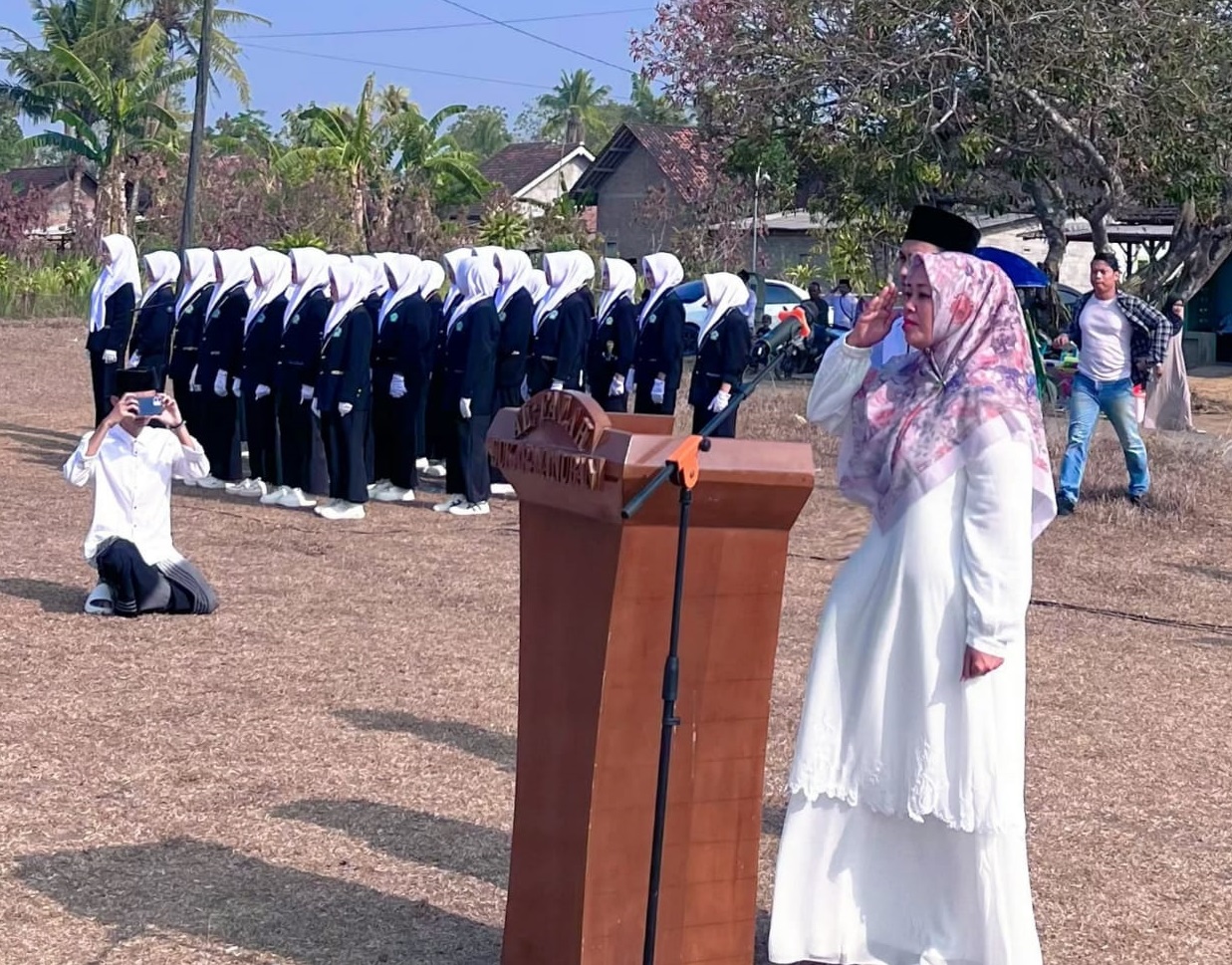 Hari Santri 2026, Ketua DPRD Lampung Timur Rida Aliyah : Aku Santri Selawaase