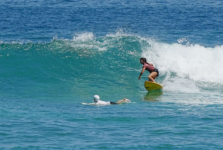 Pesona Pantai Tanjung Setia Lampung, Surganya Para Peselancar