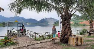 Ratu Banyu,Surga Tersembunyi di Pagelaran yang Bikin Wisatawan Terpikat