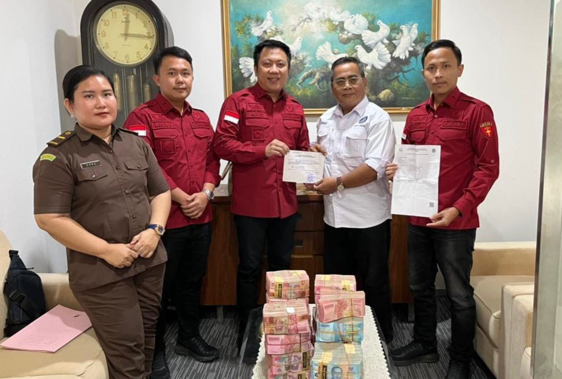 Kejari Bandar Lampung Setorkan Rp1,8 M Uang Pengganti Korupsi Proyek Jalan Ir. Sutami