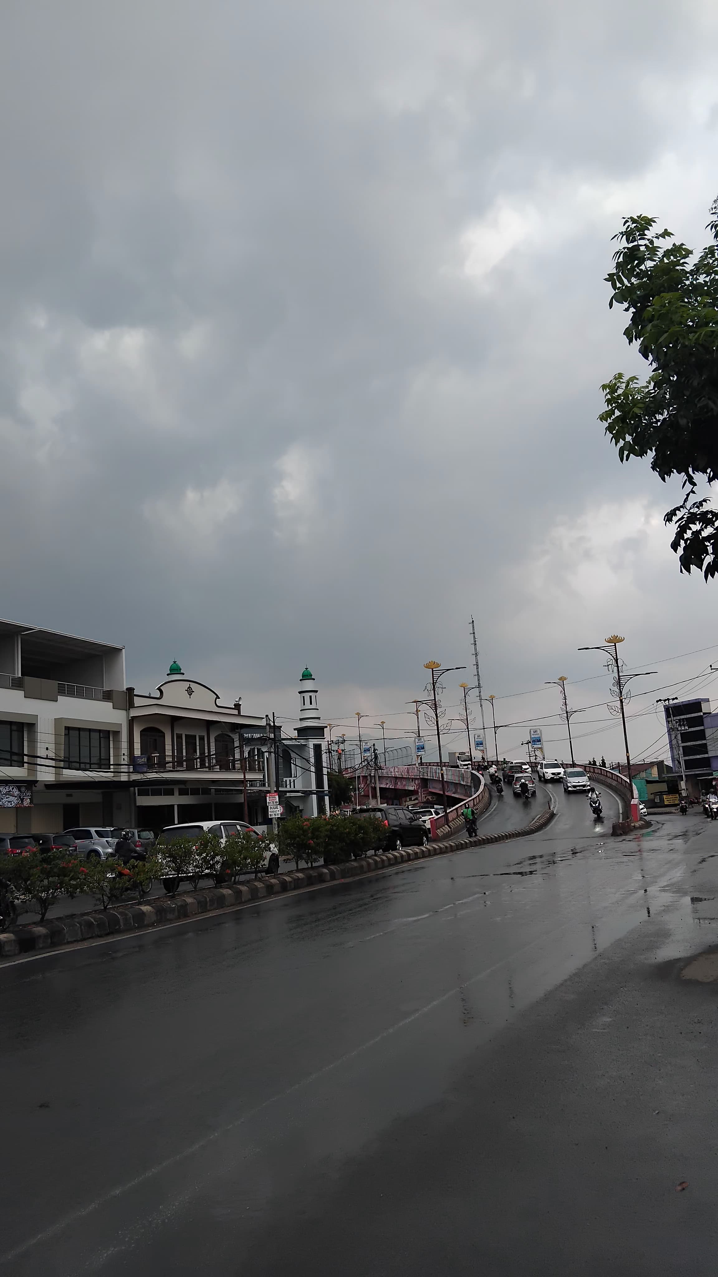 Cuaca Ekstrem dan Hujan Lebat di Provinsi Lampung