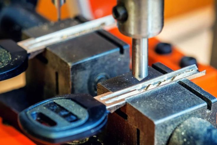 Proses Produksi Kunci dan Gembok Melibatkan Teknologi Presisi Tinggi