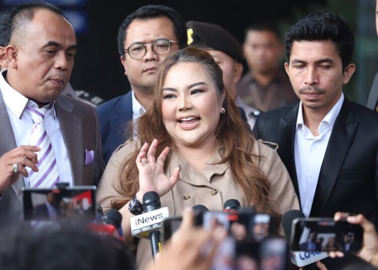 Lisa Mariana Ajukan Second Opinion Tes DNA Anak ke Singapura