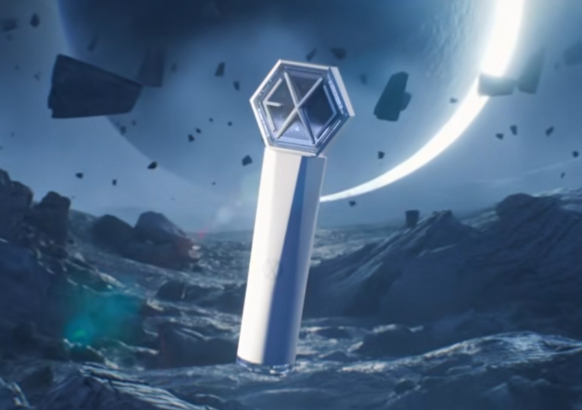 SM Entertainment Rilis FanSignal Lip Balm EXO Berbentuk Miniatur Lightstick