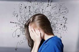 Terlalu Banyak Mikir, Hidup jadi Terhambat – Overthingking Diam-Diam Rusak Mental Gen Z