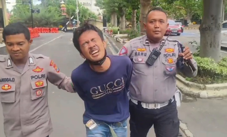 Bawa Sajam dan Kunci T di Jalan Bandar Lampung, Warga Lamtim Menangis Saat Digelandang ke Mapolresta 