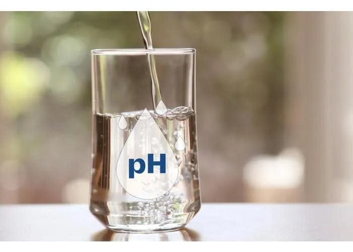 Air pH Tinggi vs Air Biasa: Mana yang Lebih Sehat?