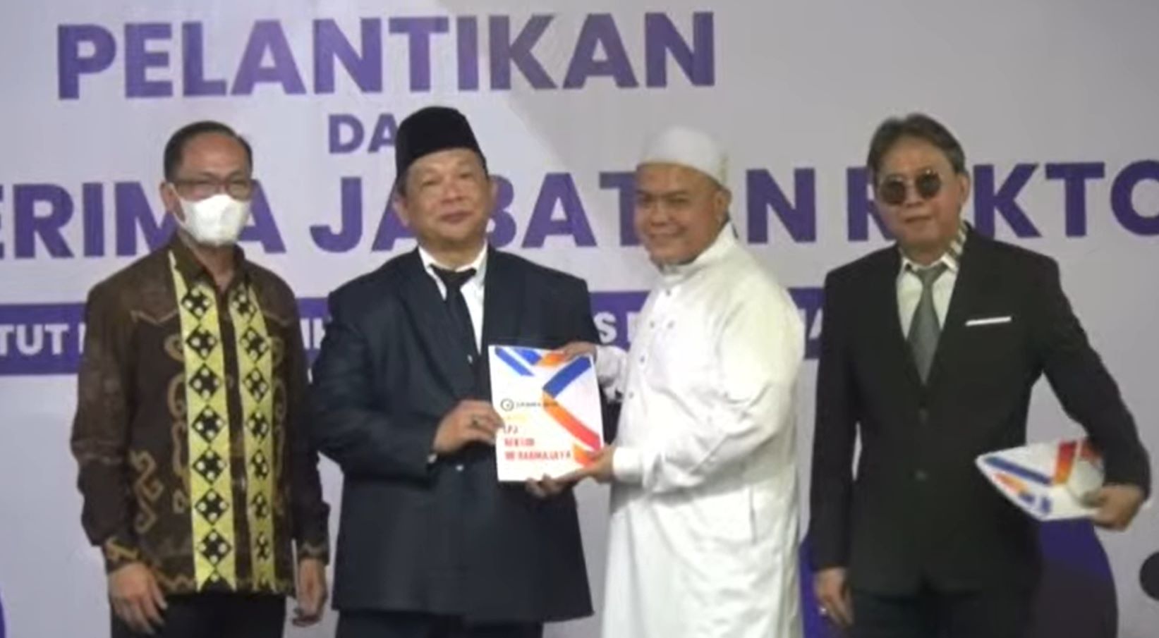 Siapa RZ. Abdul Aziz, ST., MT., PhD Rektor IIB Darmajaya Masa Bhakti 2024-2028 yang Dilantik Hari ini? 