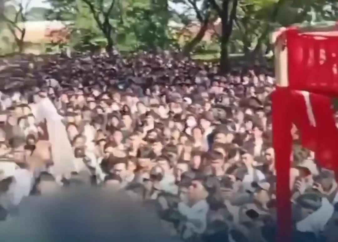 Viral! Job Fair Bekasi Ricuh Sampai Adu Jotos, Potret Minim Loker Bagi Pencaker