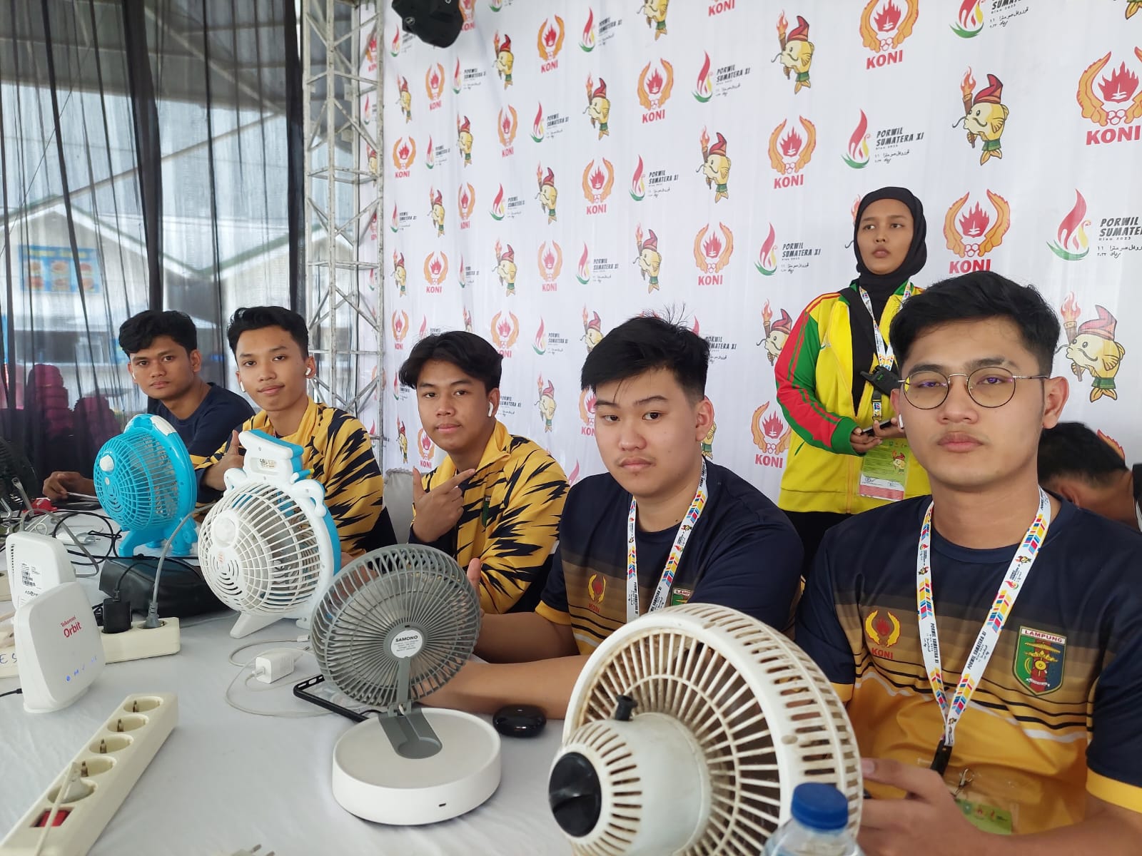 Dihuni Pemain Pro Player, Medali Emas Harga Mati Tim E-Sport MLBB Lampung 