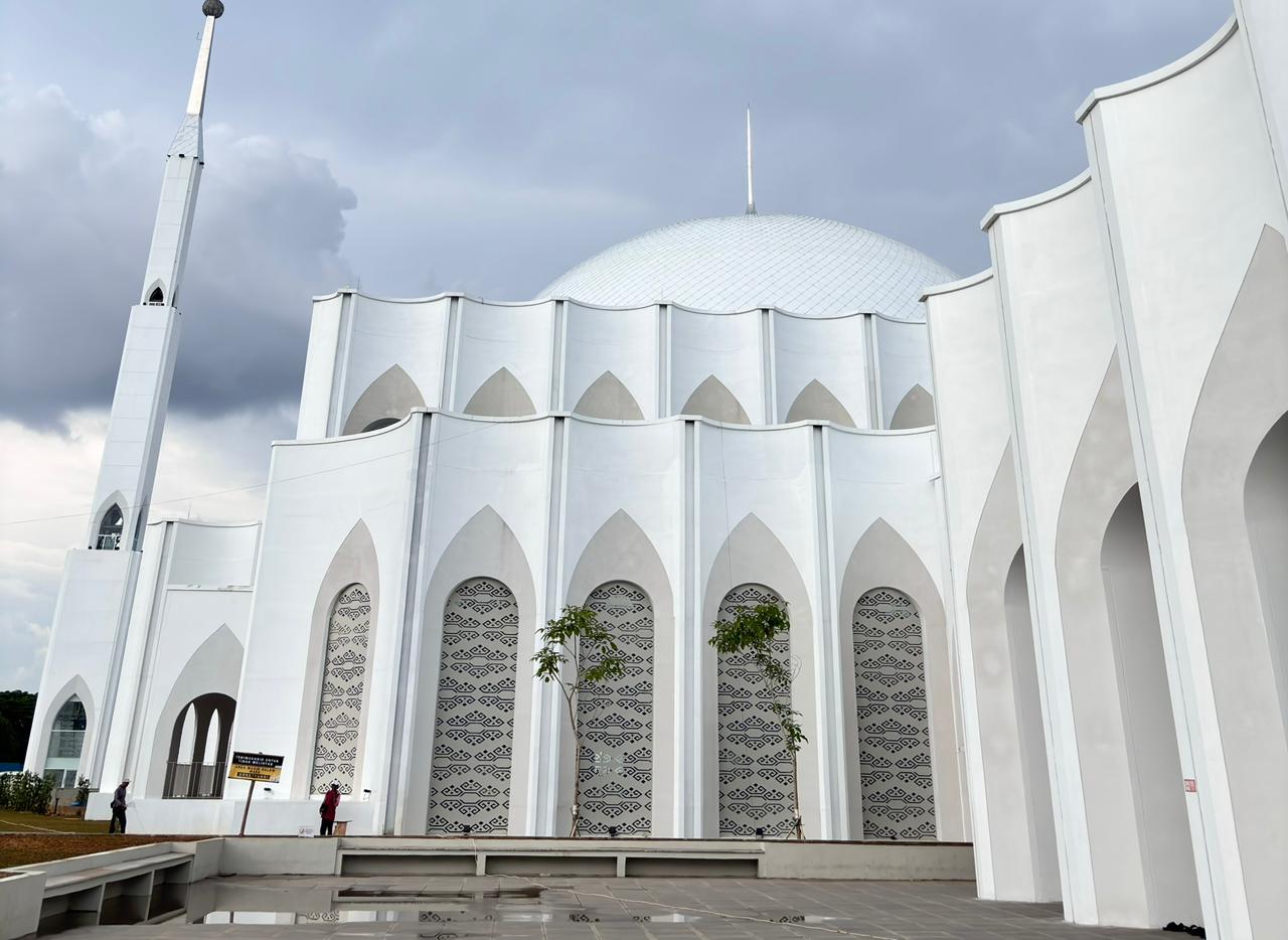 Ramai Pengunjung, Masjid Raya Al Bakrie Jadi Tujuan Wisata Religi  