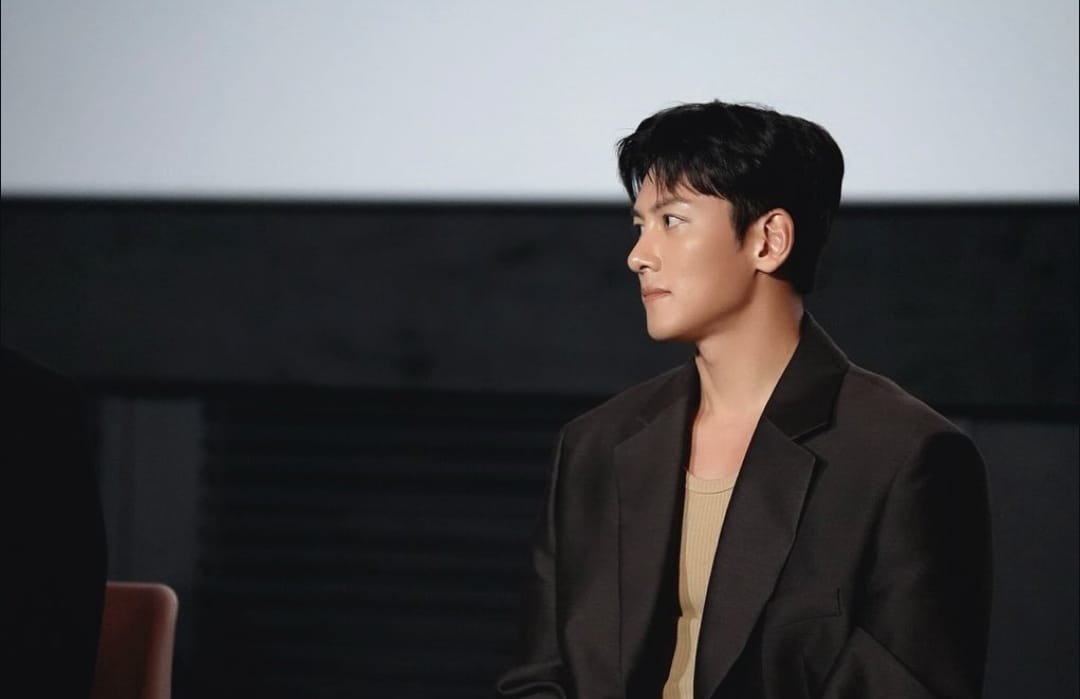 Aktor Ji Chang Wook Sampaikan Belasungkawa Mendalam untuk Korban Bencana Banjir dan Longsor Sumatera