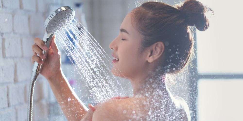 Kenapa Ide Terbaik Sering Muncul Saat Mandi? Ini Penjelasan Ilmiahnya!